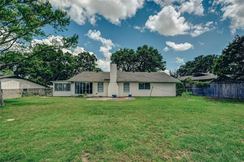 401 Rhineland Benbrook TX 76126
