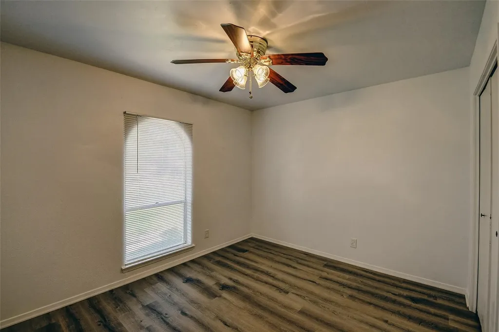 401 Rhineland Benbrook TX 76126