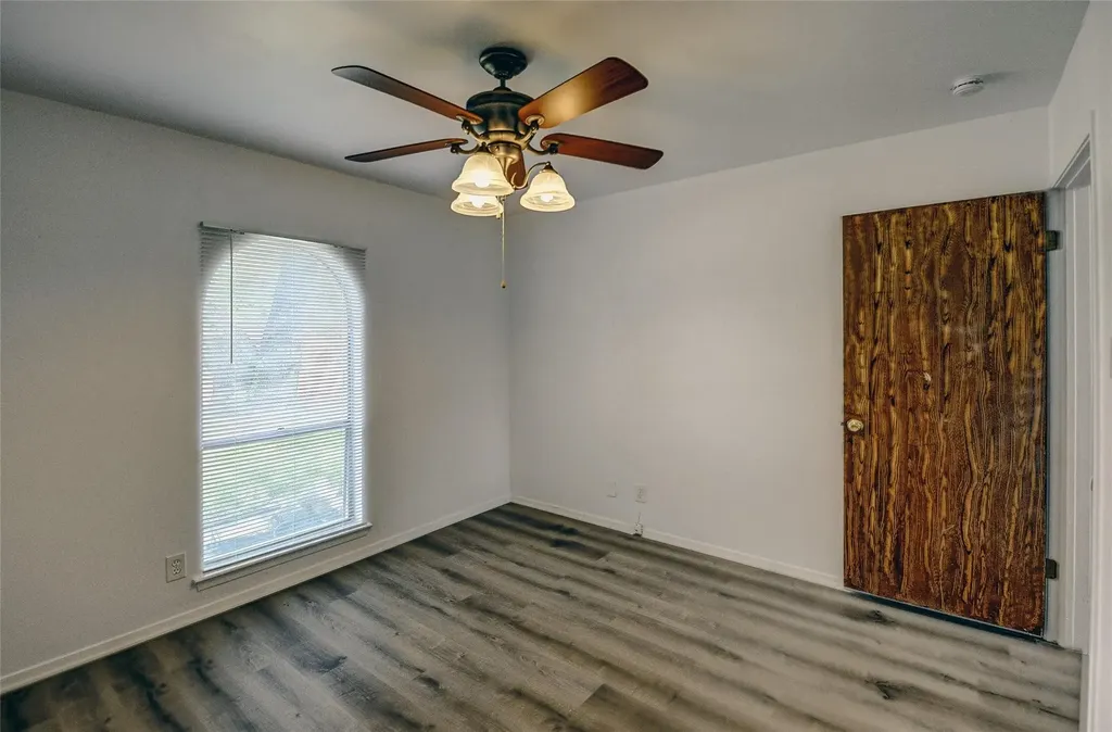 401 Rhineland Benbrook TX 76126