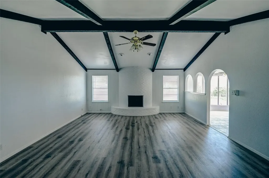 401 Rhineland Benbrook TX 76126