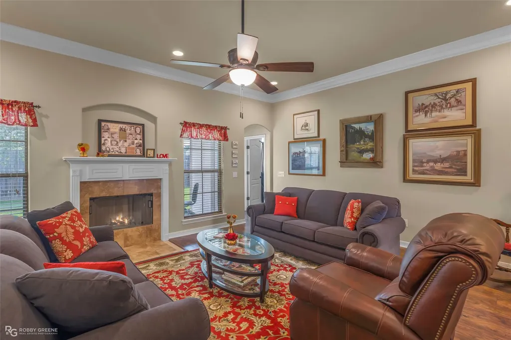 106 Lola Circle Benton LA 71006