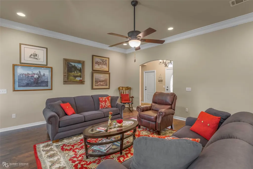 106 Lola Circle Benton LA 71006