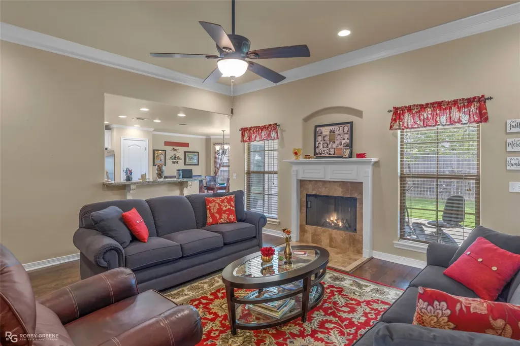 106 Lola Circle Benton LA 71006