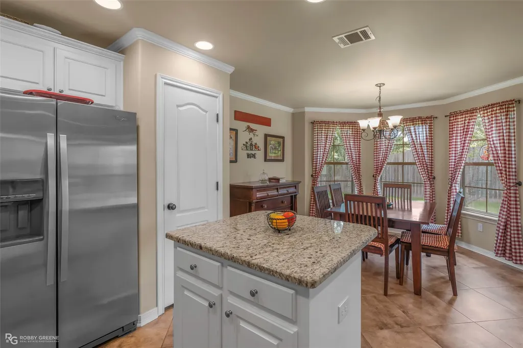 106 Lola Circle Benton LA 71006