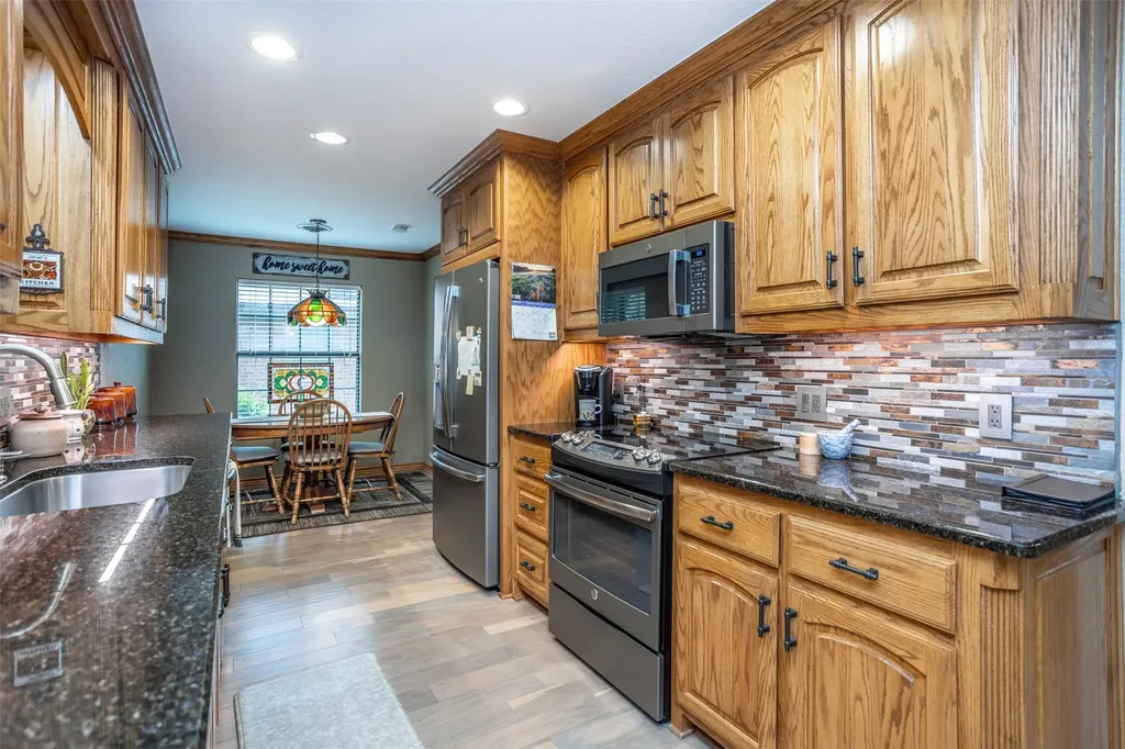 415 Rosedale Drive Gainesville TX 76240