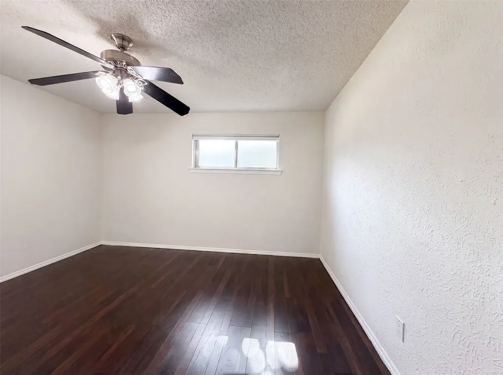 725 Ridgecrest Drive Irving TX 75060