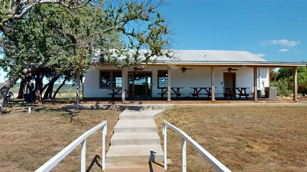 800 S Clear Cove Court Graford TX 76449