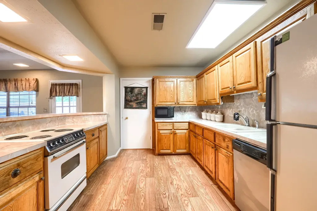 908 Ashland Drive Mesquite TX 75149