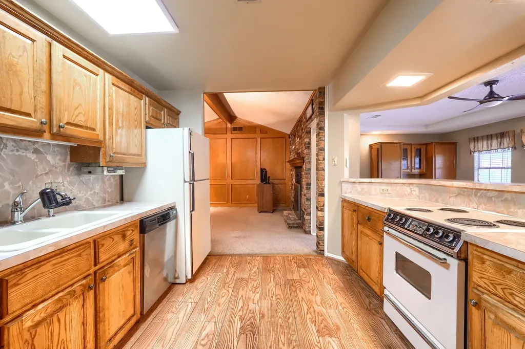 908 Ashland Drive Mesquite TX 75149