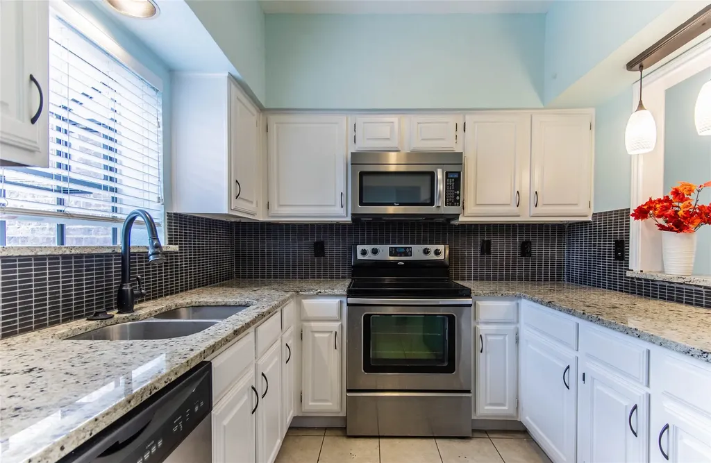 5859 Frankford Road Dallas TX 75252