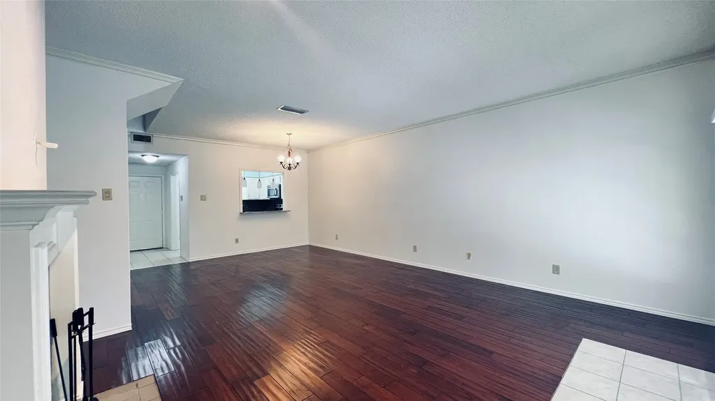 5859 Frankford Road Dallas TX 75252