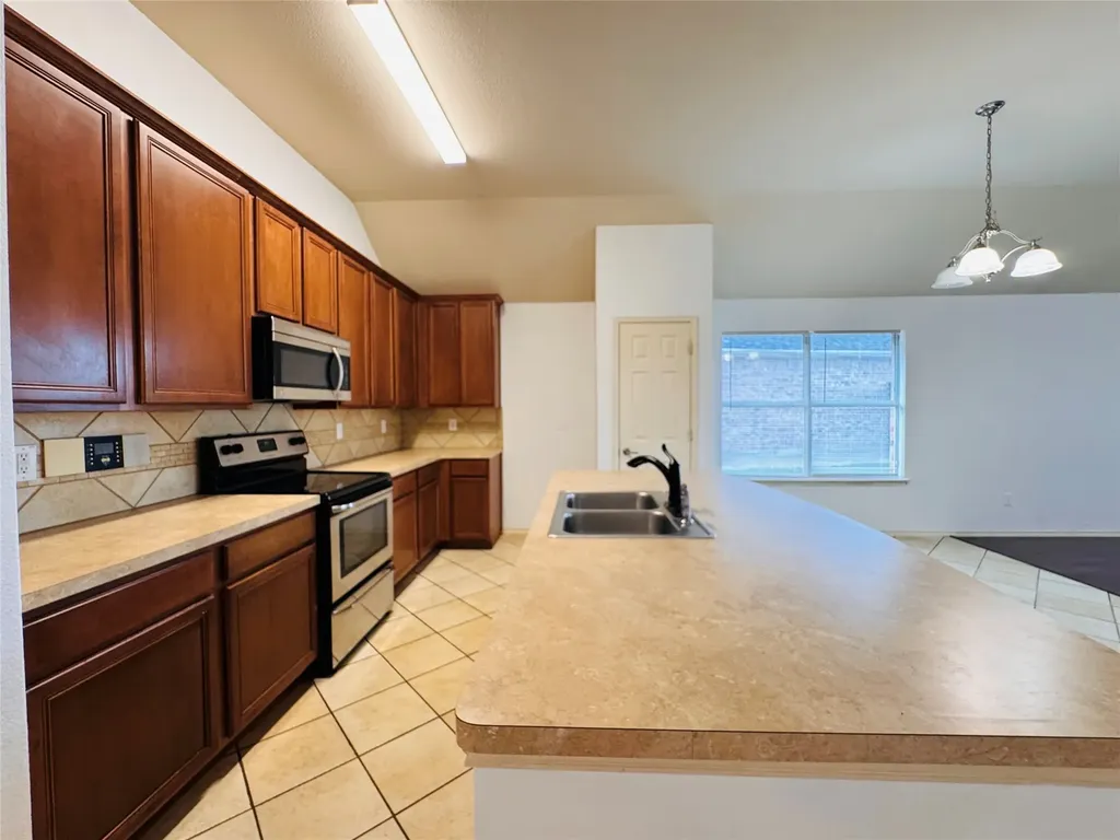 7717 Decoy Drive Arlington TX 76002