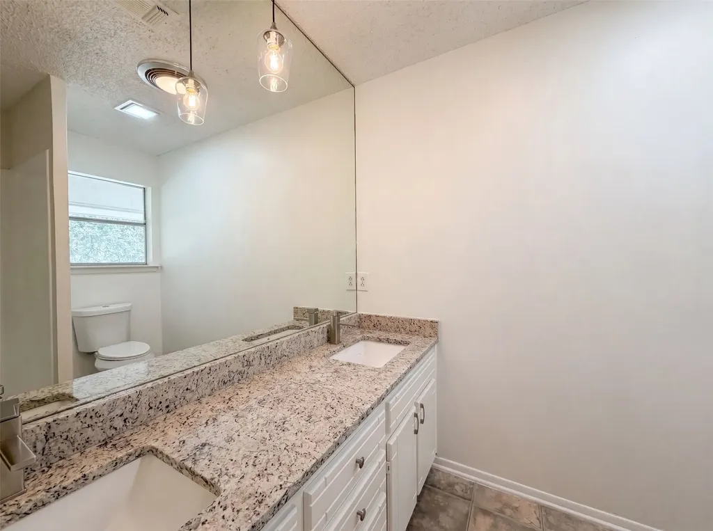 4612 Kenway Court Fort Worth TX 76132