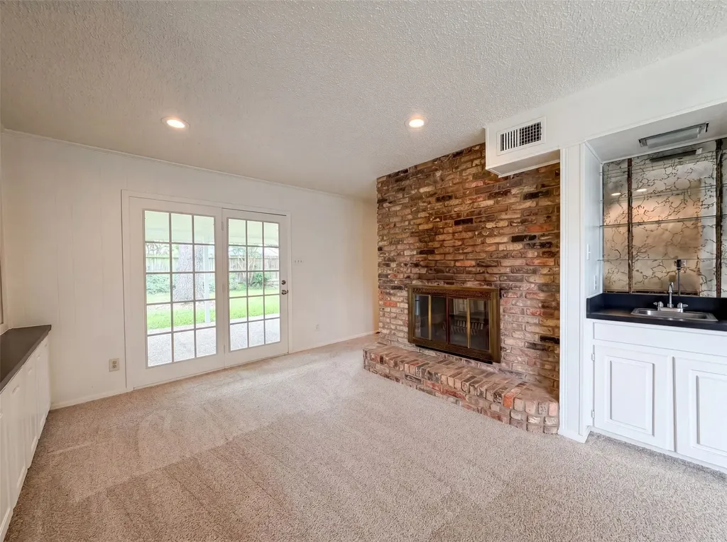 4612 Kenway Court Fort Worth TX 76132