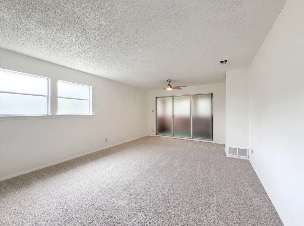 4612 Kenway Court Fort Worth TX 76132