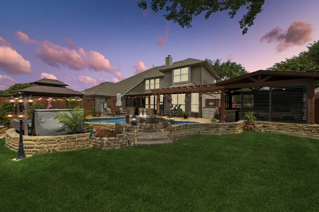 1214 Donegal Lane Garland TX 75044