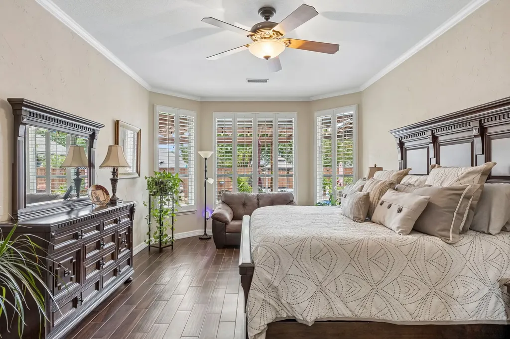 1214 Donegal Lane Garland TX 75044