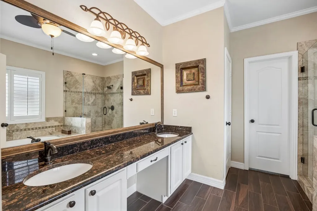 1214 Donegal Lane Garland TX 75044