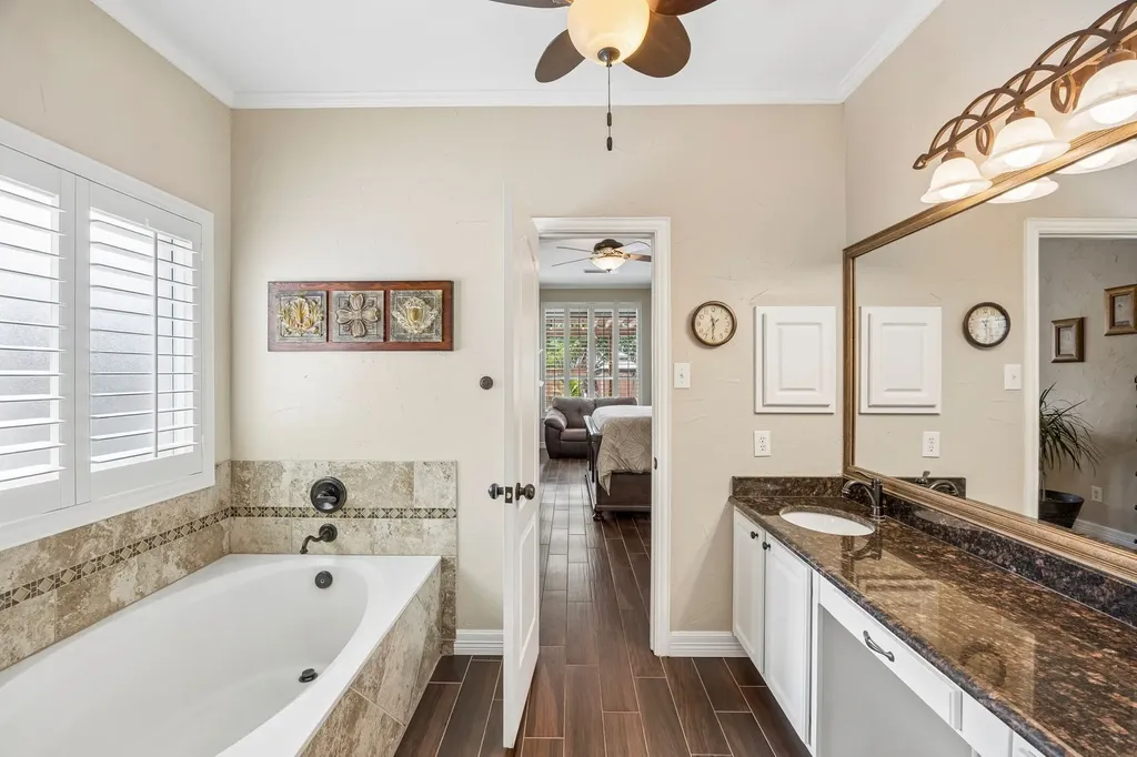1214 Donegal Lane Garland TX 75044