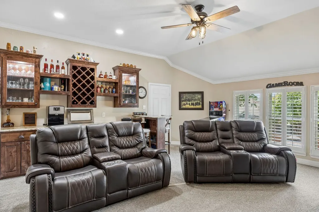 1214 Donegal Lane Garland TX 75044