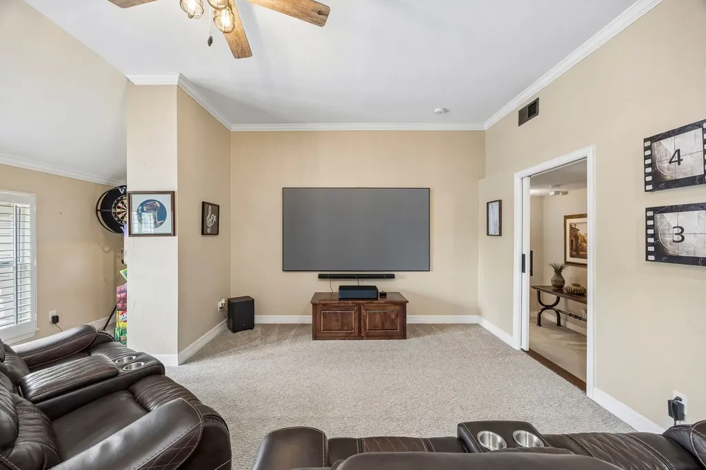 1214 Donegal Lane Garland TX 75044