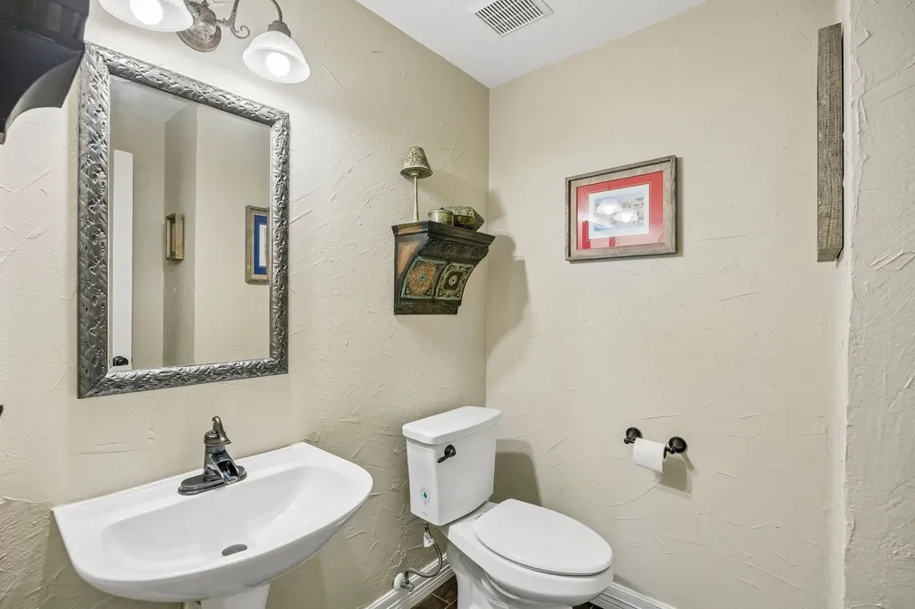1214 Donegal Lane Garland TX 75044