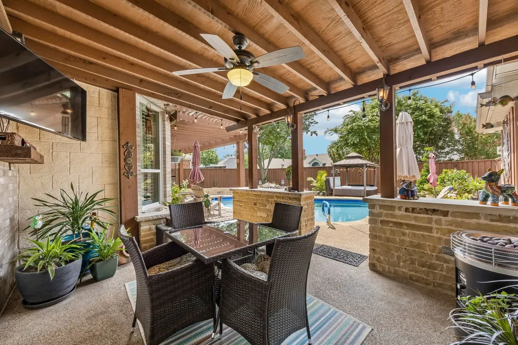 1214 Donegal Lane Garland TX 75044