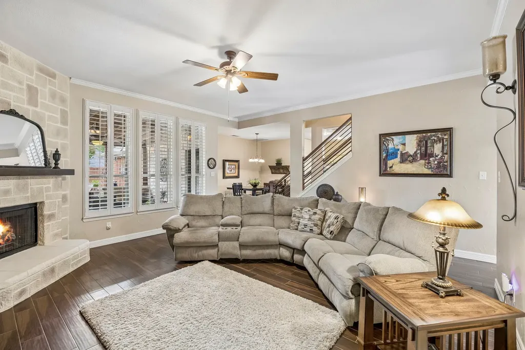 1214 Donegal Lane Garland TX 75044