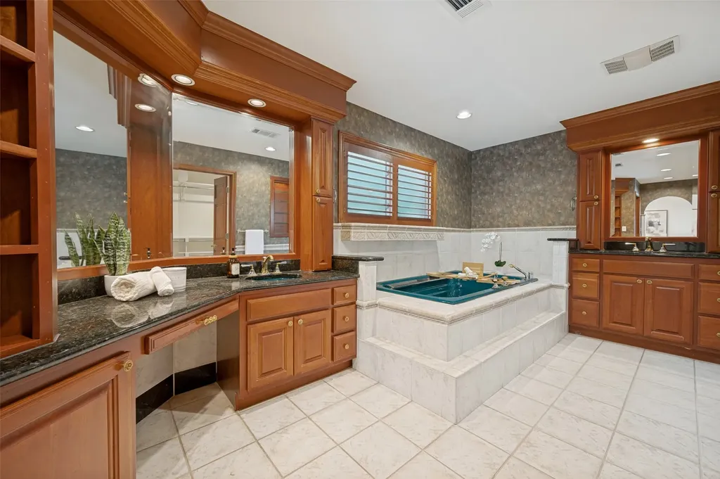 337 Ridgebriar Drive Richardson TX 75080
