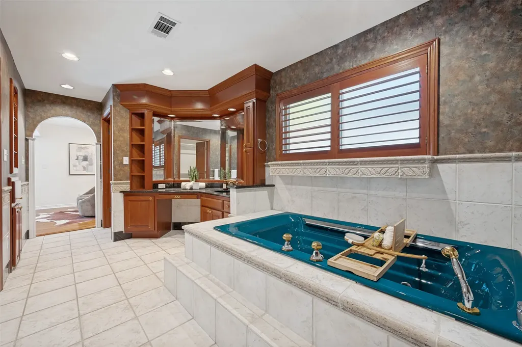 337 Ridgebriar Drive Richardson TX 75080