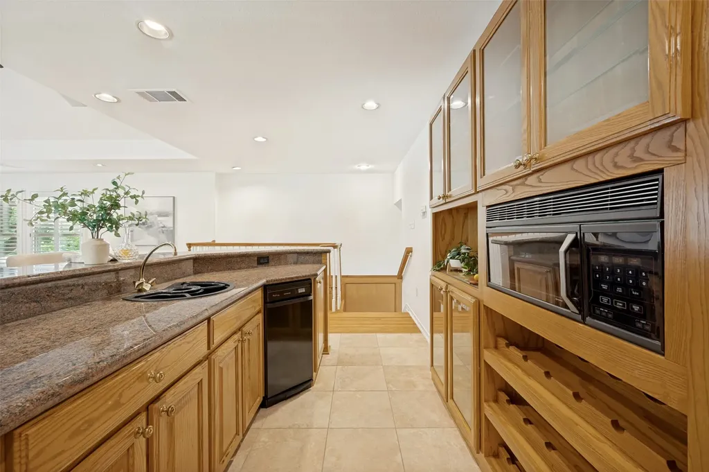 337 Ridgebriar Drive Richardson TX 75080