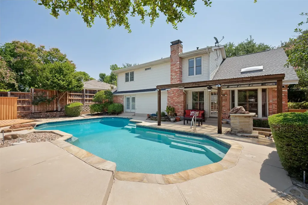 337 Ridgebriar Drive Richardson TX 75080