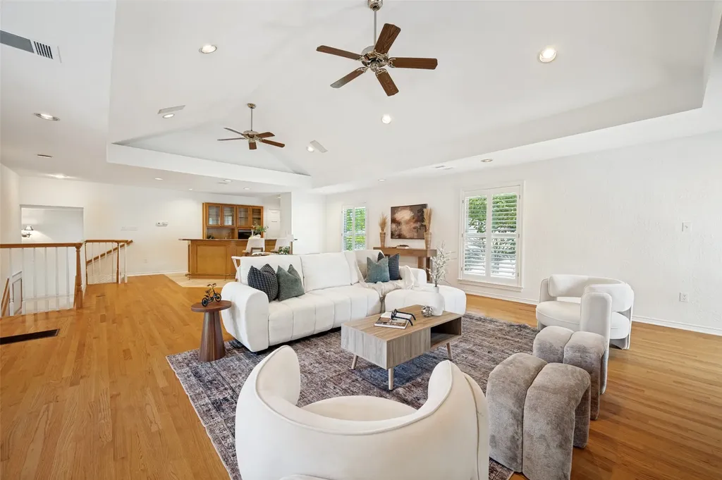 337 Ridgebriar Drive Richardson TX 75080