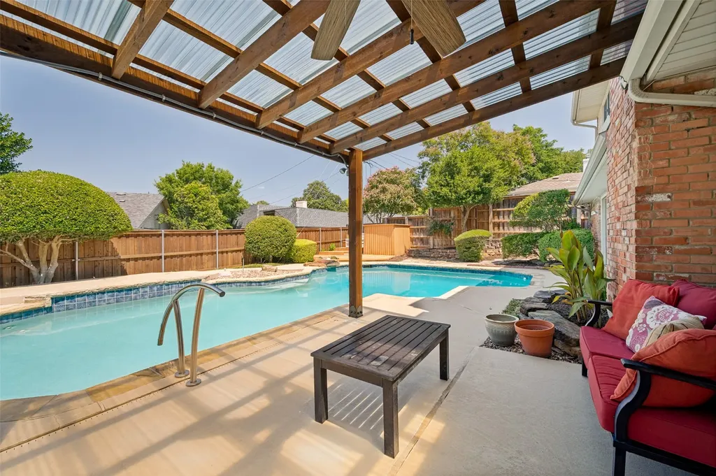 337 Ridgebriar Drive Richardson TX 75080