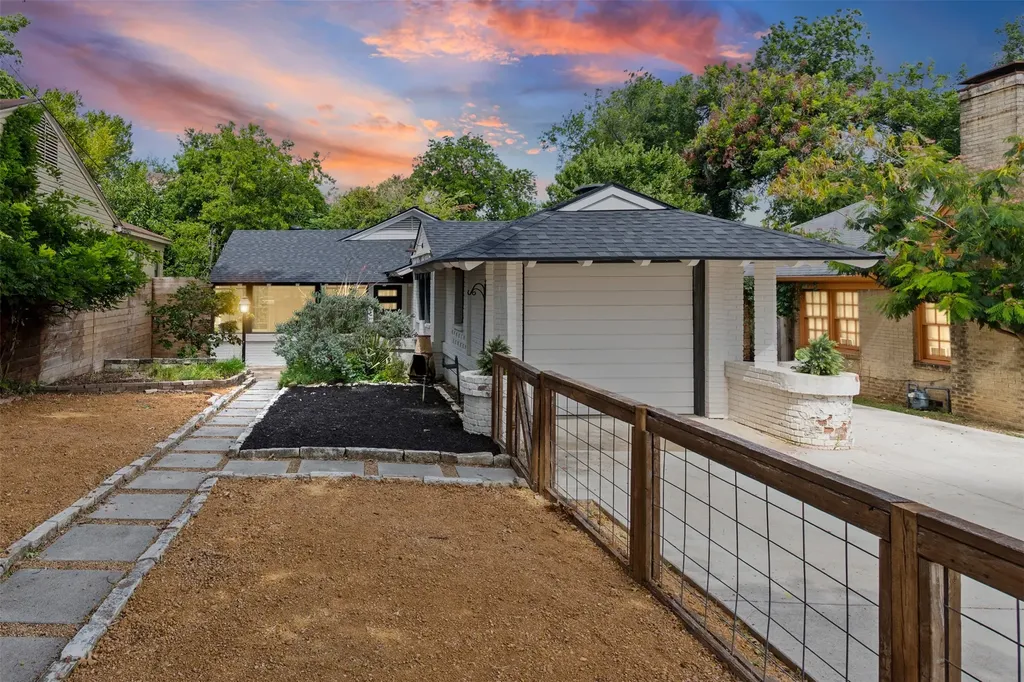 311 N Tennant Street Dallas TX 75208