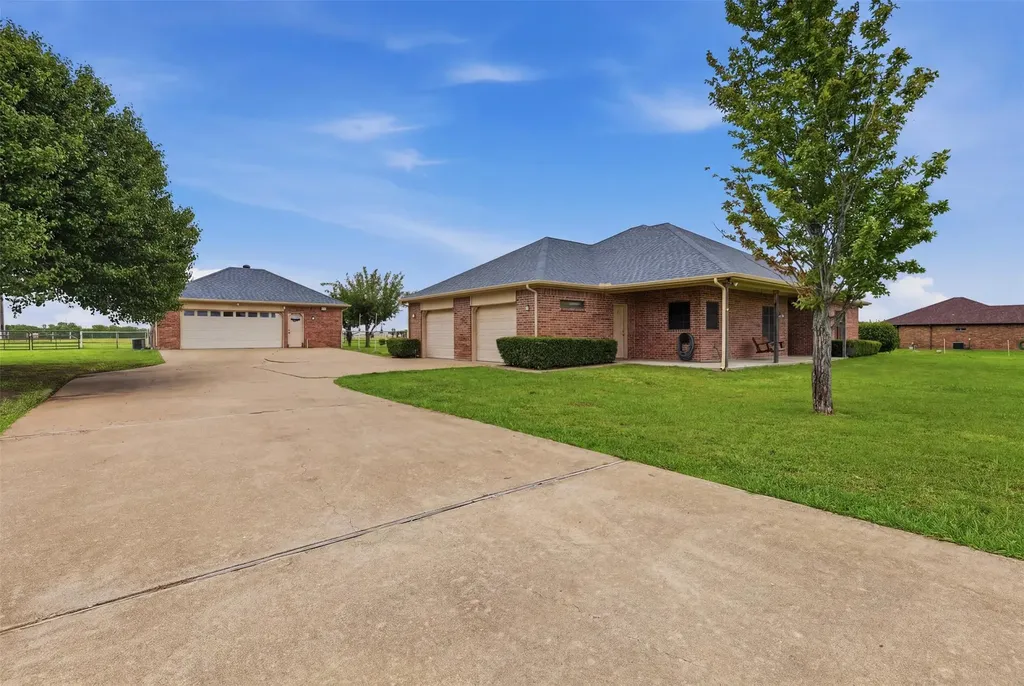 3999 Fm 67 Itasca TX 76055
