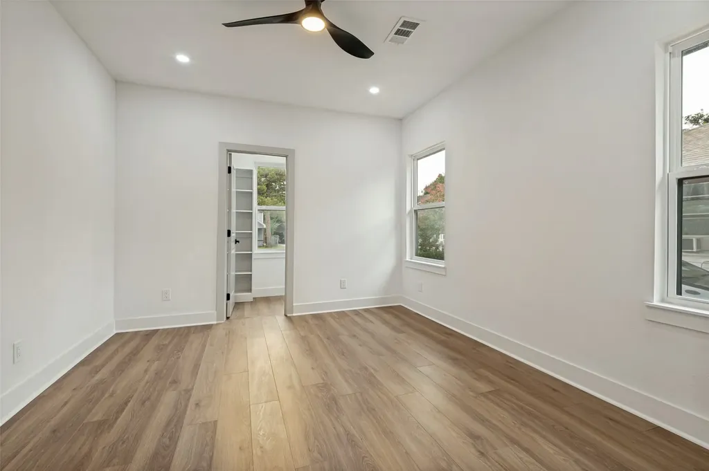 514 S Marlborough Avenue Dallas TX 75208