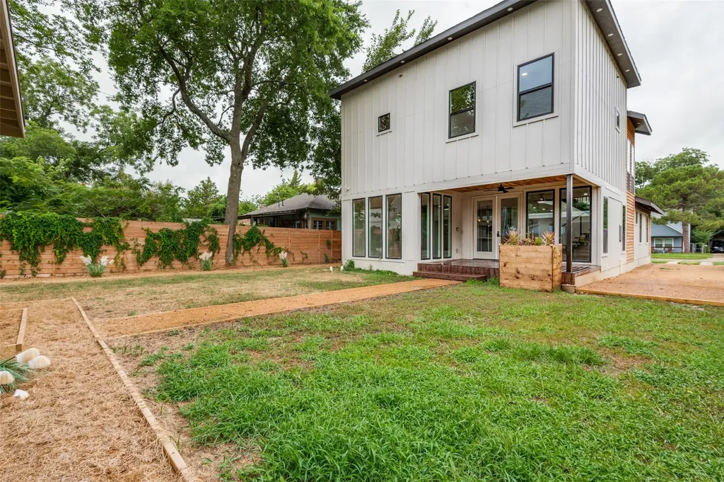 514 S Marlborough Avenue Dallas TX 75208