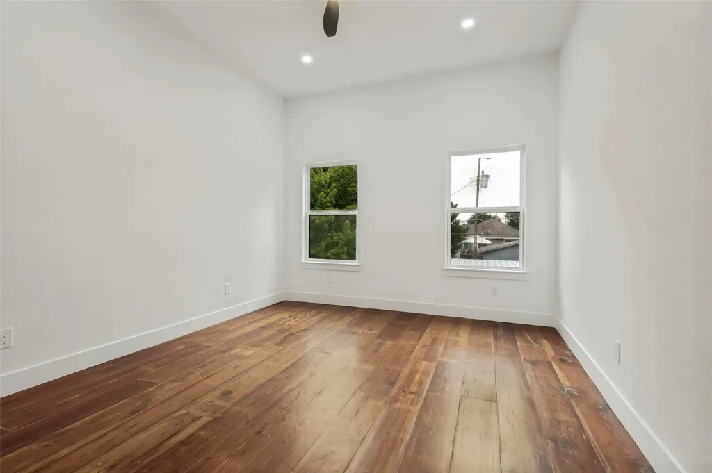 514 S Marlborough Avenue Dallas TX 75208