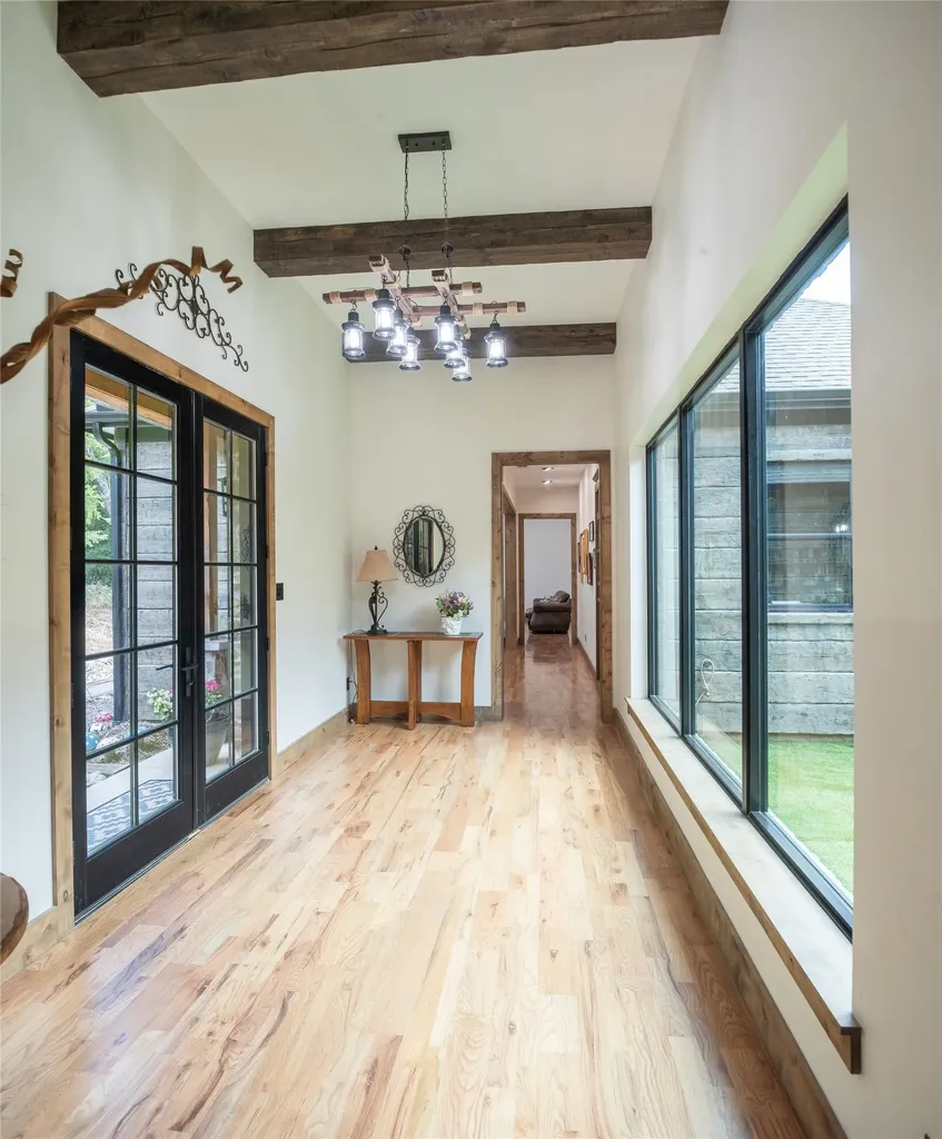 328 Wolf Front Road Van Alstyne TX 75495