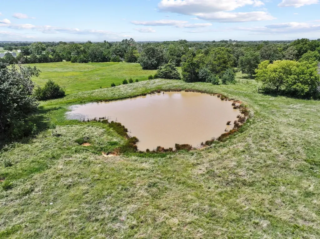 2496 Greer Road Sadler TX 76264