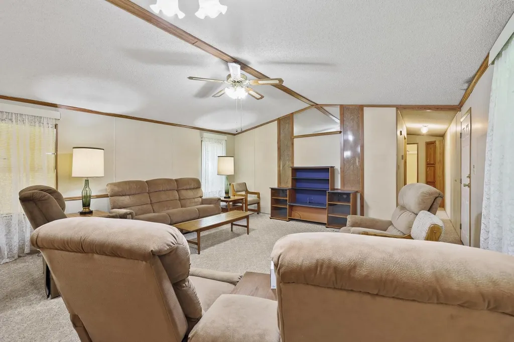 2496 Greer Road Sadler TX 76264