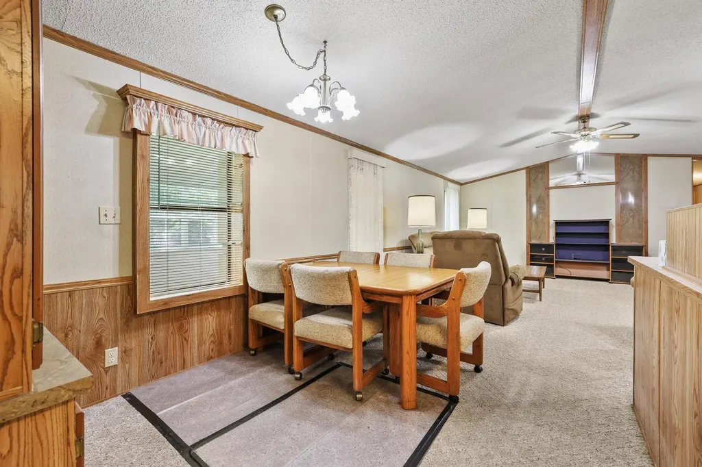 2496 Greer Road Sadler TX 76264
