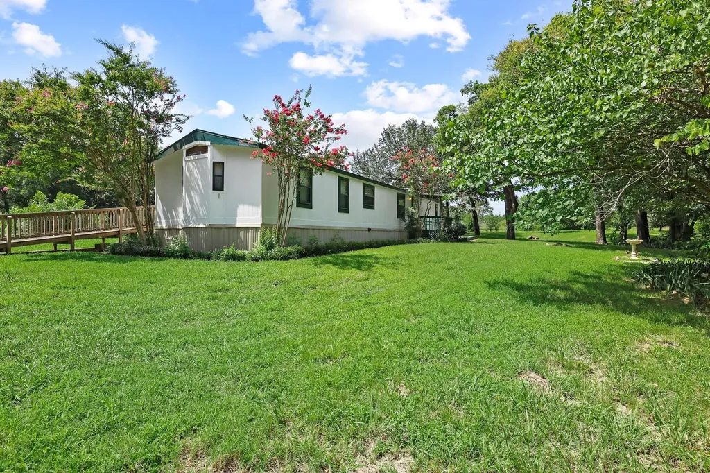 2496 Greer Road Sadler TX 76264