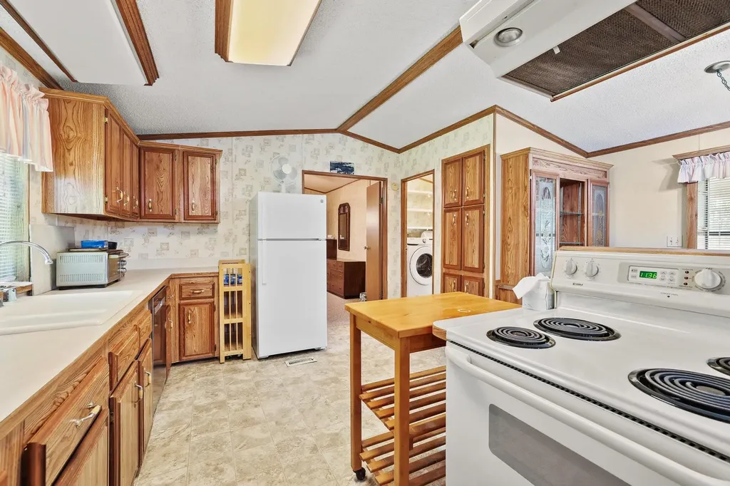 2496 Greer Road Sadler TX 76264