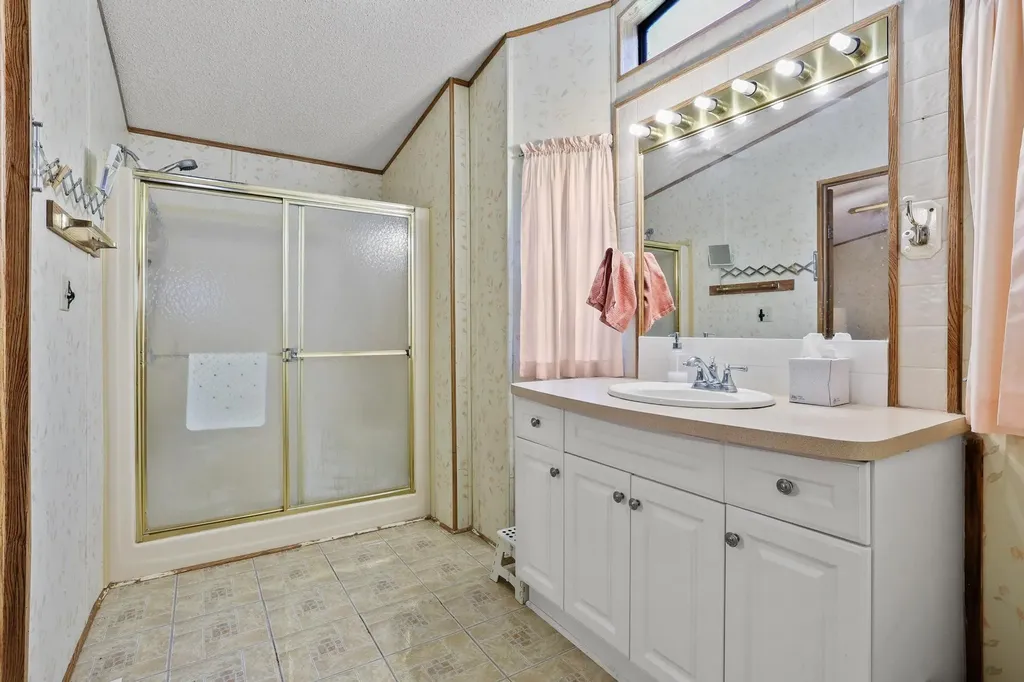 2496 Greer Road Sadler TX 76264