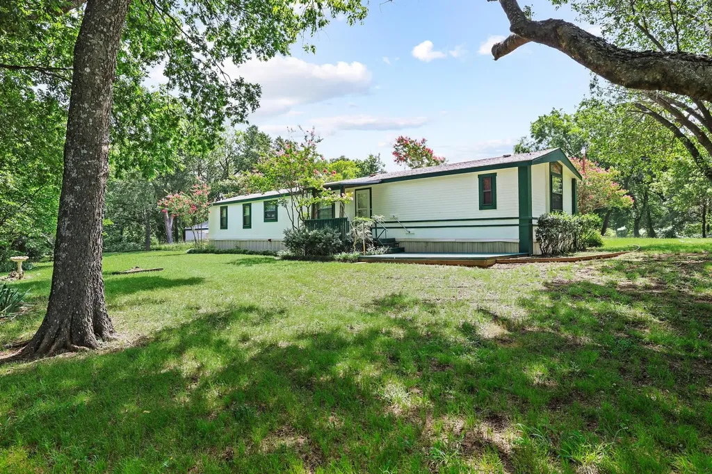 2496 Greer Road Sadler TX 76264