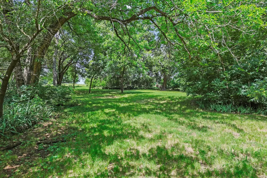 2496 Greer Road Sadler TX 76264