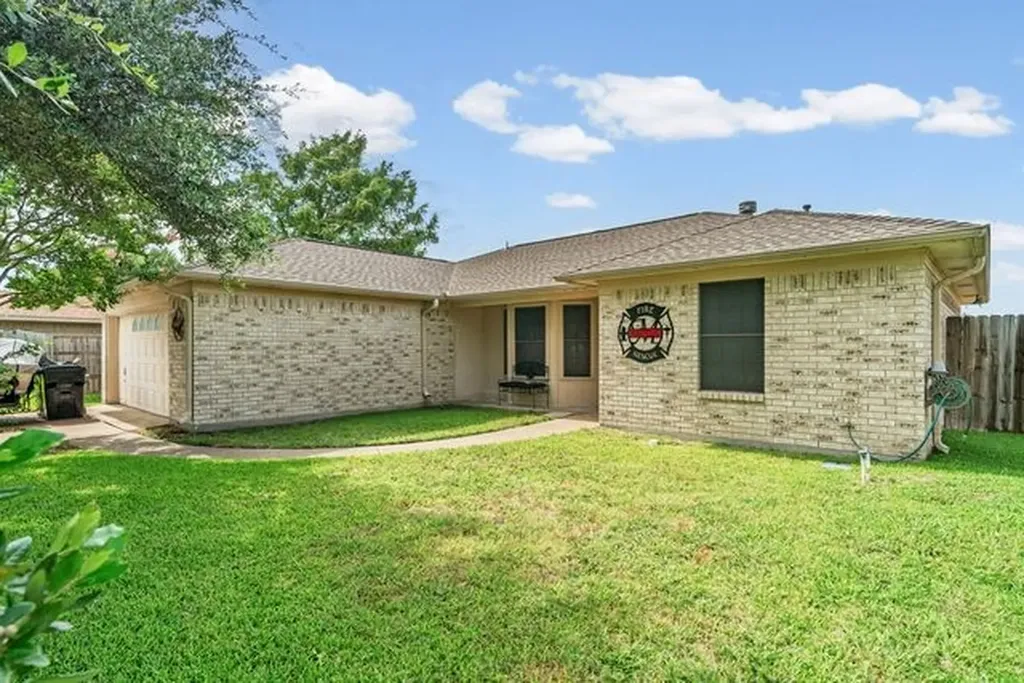 3712 Peperport Drive Greenville TX 75402