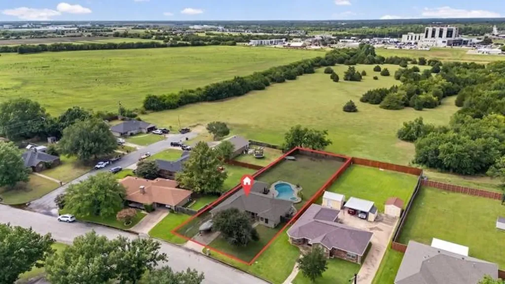 3712 Peperport Drive Greenville TX 75402